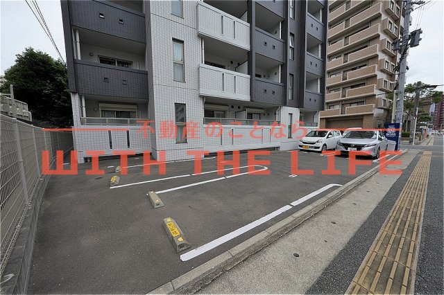 駐車場　駐車場完備です