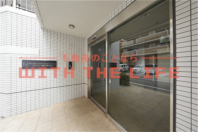 エントランス　ゆとりのあるエントランスです