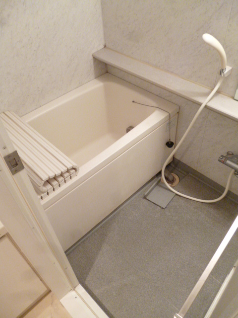 バス・シャワールーム　※別部屋参考写真