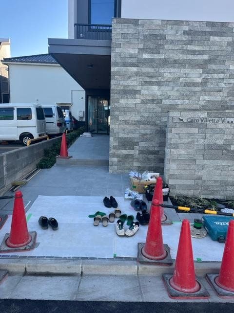 エントランス　エントランス