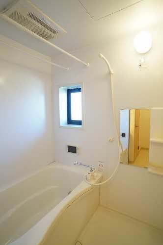 バス・シャワールーム　浴室