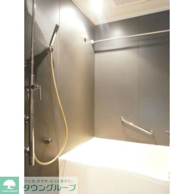 バス・シャワールーム　※写真は同タイプ住戸です。