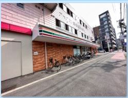 コンビニ　セブンイレブン（コンビニ）まで272m