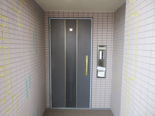 玄関　玄関　※2026年4月撮影の写真