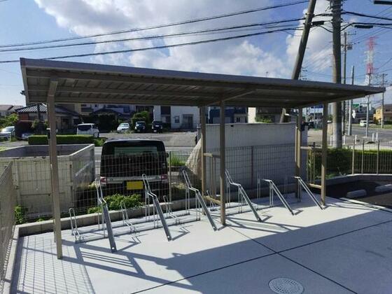 その他共有部分　屋根付き駐輪場