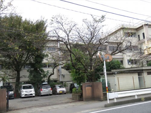 小学校　川越市立泉小学校（小学校）まで391m