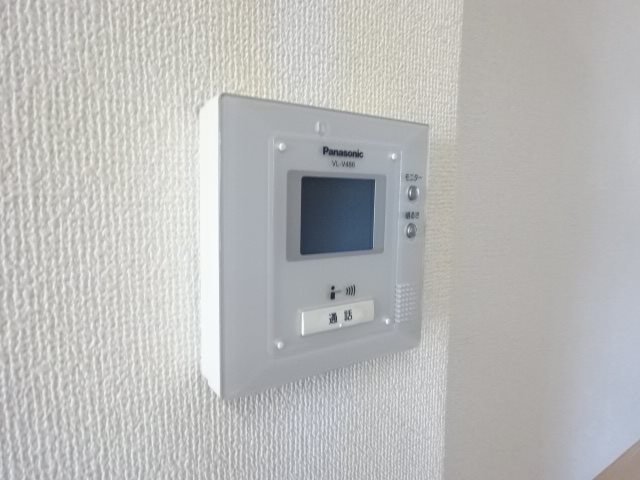 セキュリティ　写真は102号室です（参考）