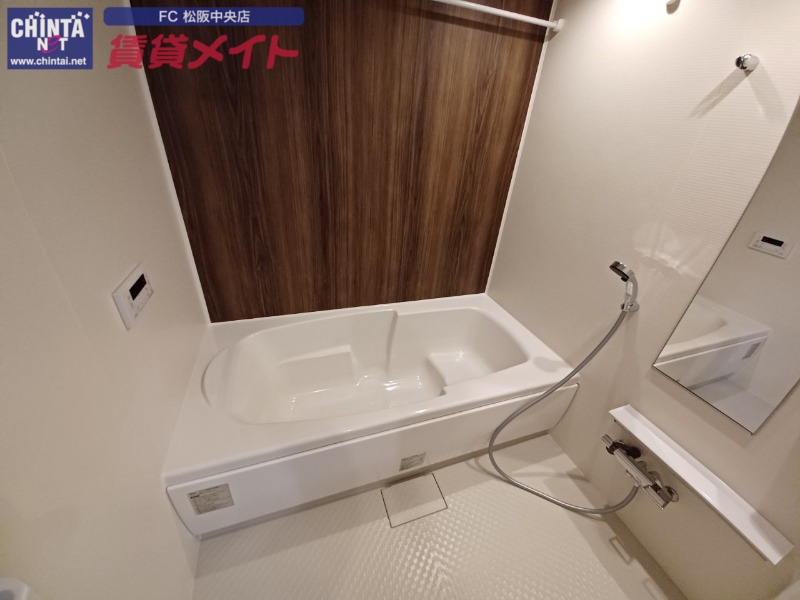 バス・シャワールーム　同型参考写真