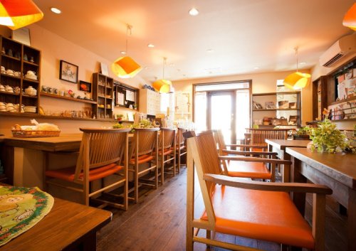 飲食店　Community cafe ♭(コミュニティ カフェ フラ（飲食店）まで381m