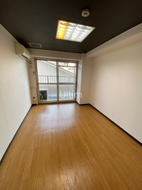 居室・リビング　※同タイプの他のお部屋です