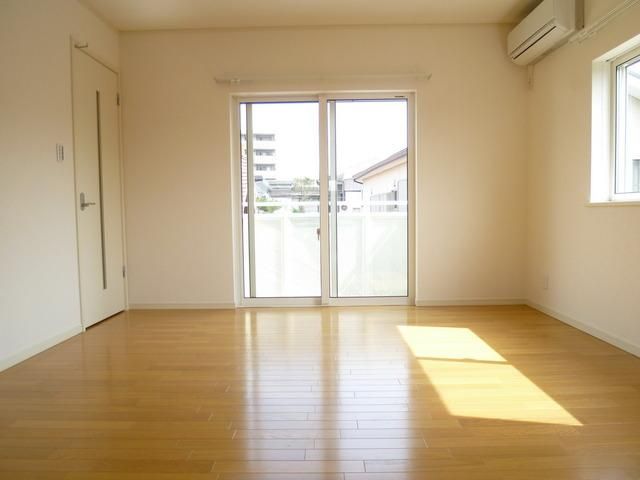 その他部屋・スペース　☆角部屋２面採光のお部屋です☆