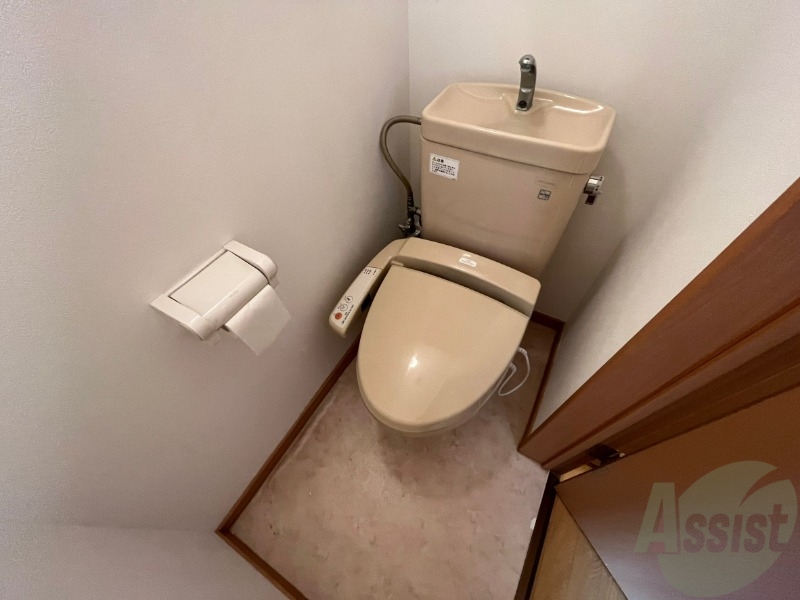トイレ　トイレです。ウォシュレット付を探している方、おすすめです