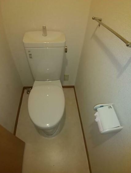 トイレ　※同仕様写真