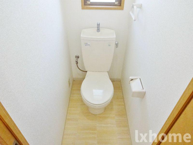トイレ　清潔感のあるトイレです