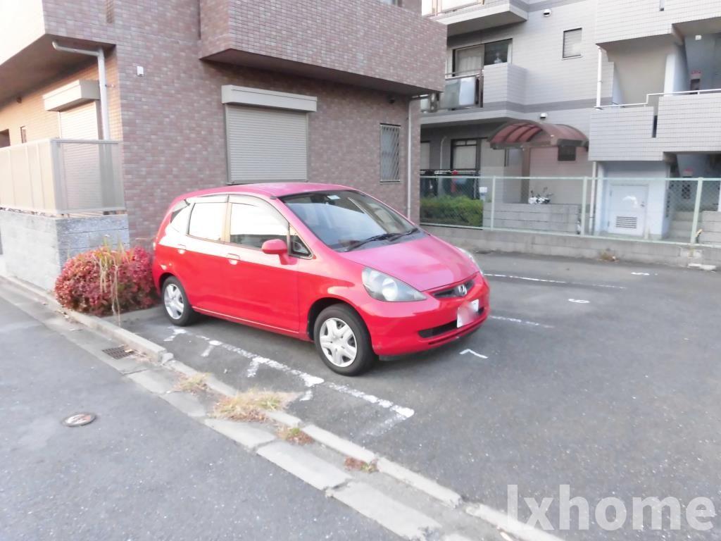その他設備　駐車場完備です