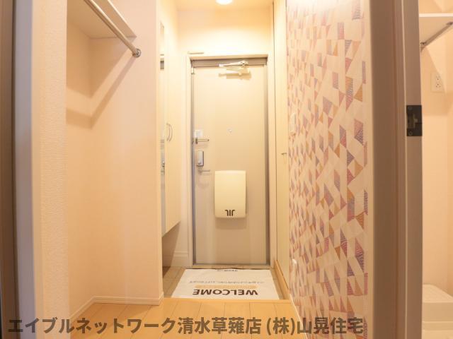 玄関　シンプルで使いやすい玄関です