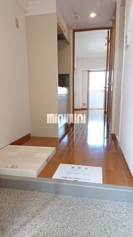 玄関　エレベータ