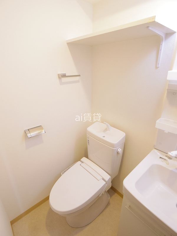 トイレ　※同仕様写真