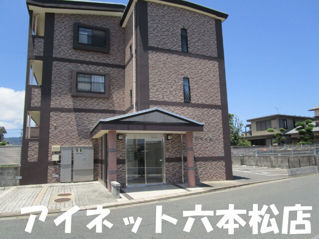 建物外観　最寄り駅徒歩3分圏内の人気マンション