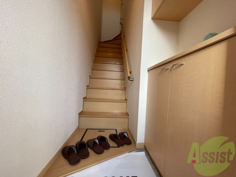 玄関　玄関からの風景です。広々としていいですね。