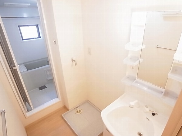 洗面設備　同物件別部屋参考写真