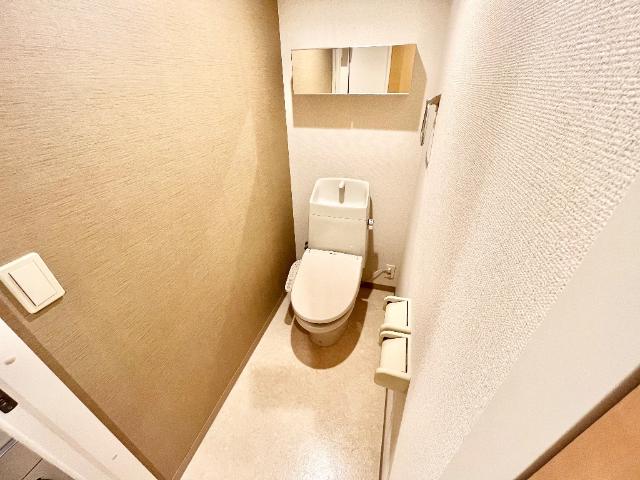 トイレ　シャワー付トイレ
