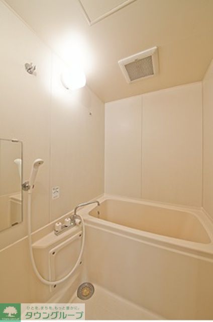 バス・シャワールーム　※写真は同タイプ住戸です。