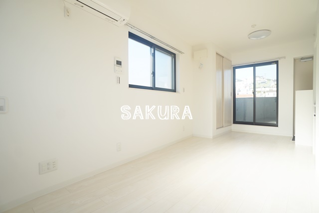 居室・リビング　開放感のあるゆったりとしたお部屋です♪