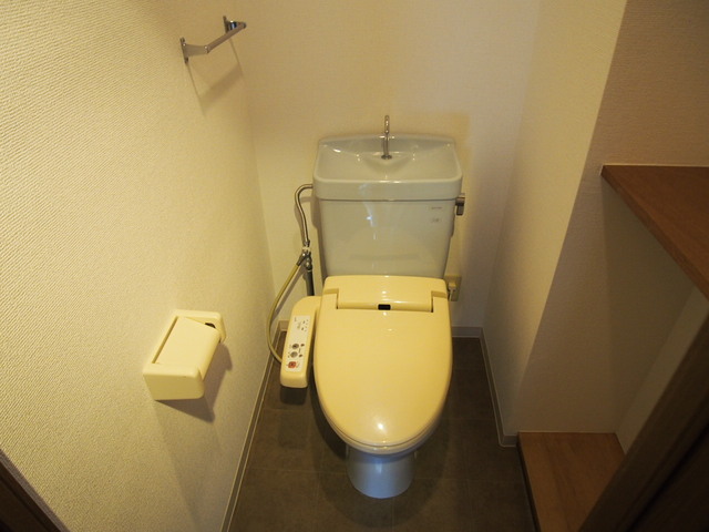 トイレ　※写真は別室です。