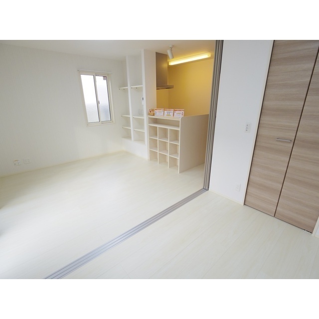居室・リビング　同タイプ部屋の画像です