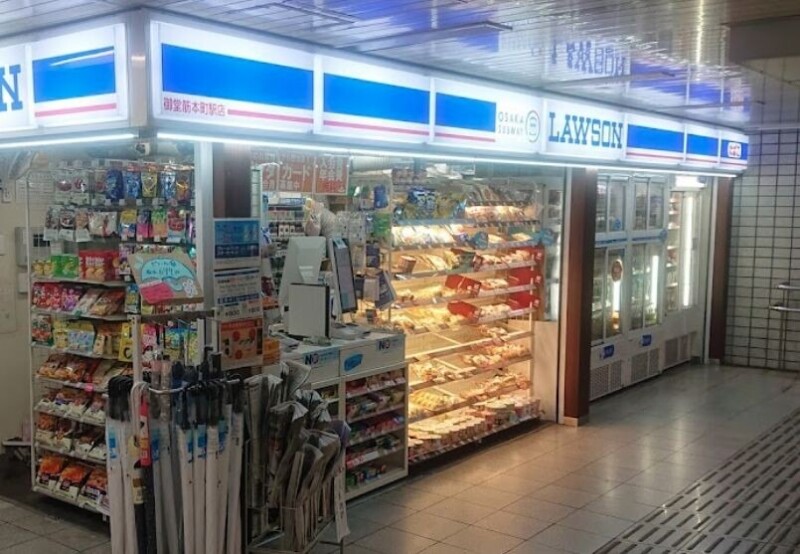 コンビニ　ローソンOSL御堂筋本町駅店（コンビニ）まで909m