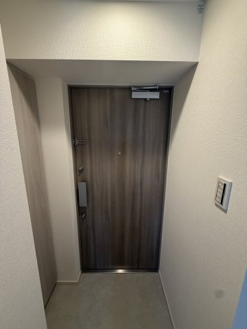 玄関　※類似タイプ写真参考