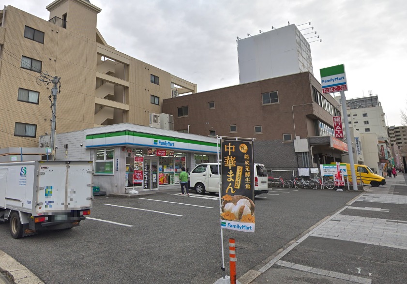 コンビニ　ファミリーマート 駈上店（コンビニ）まで80m