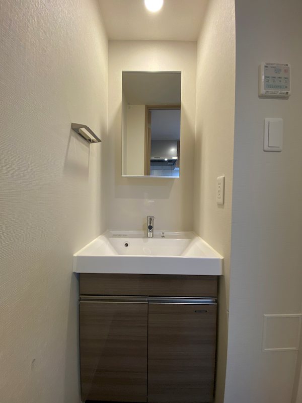 洗面設備　※別のお部屋の写真ですが参考までに