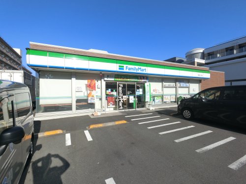コンビニ　ファミリーマート 千葉幸町一丁目店（コンビニ）まで231m