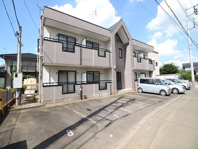 建物外観　重量鉄骨の2階建てのアパートです。