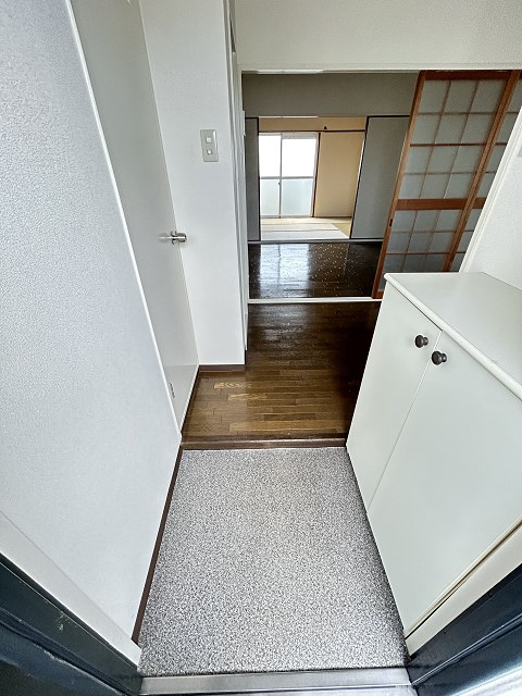 玄関　シンプルで使いやすい玄関です