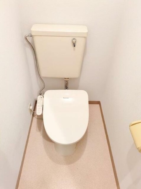 トイレ　同仕様参考写真