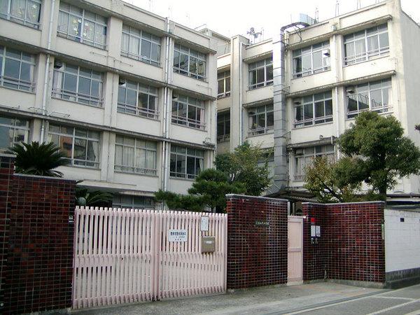 小学校　大阪市立苅田北小学校（小学校）まで744m