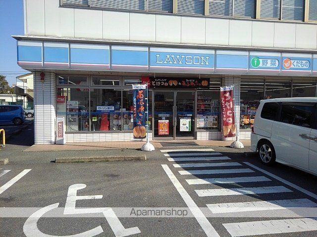 コンビニ　ローソン鳥栖養父町店（コンビニ）まで300m