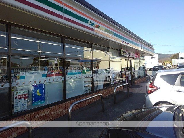 コンビニ　セブンイレブン鳥栖養父町店（コンビニ）まで400m