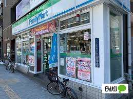 コンビニ　ファミリーマート上本町西一丁目店（コンビニ）まで33m