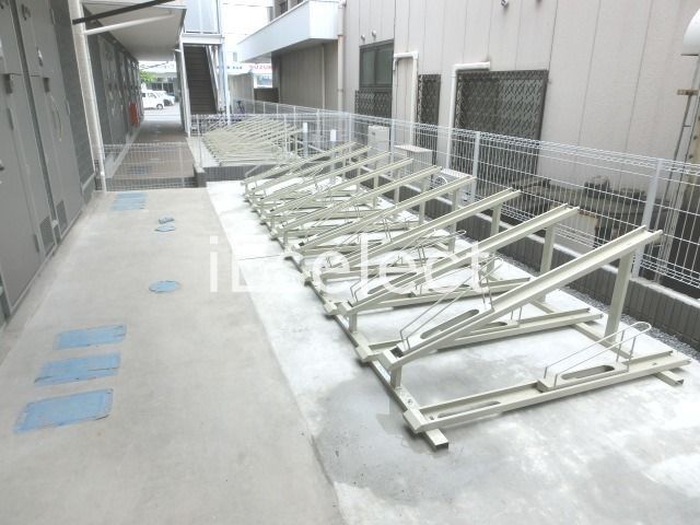 駐車場　駐輪場