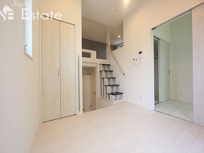 居室・リビング　内装