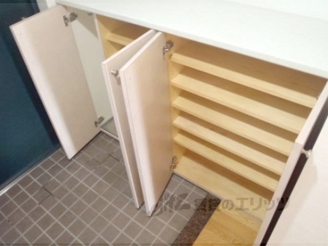 収納　下駄箱
