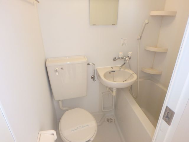 バス・シャワールーム　他のお部屋の参考写真となります。