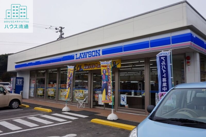 コンビニ　ローソン長与高田郷店（コンビニ）まで689m