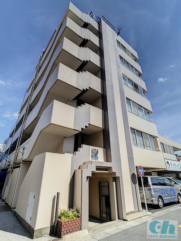 建物外観　鉄骨鉄筋コンクリート造の賃貸マンション！