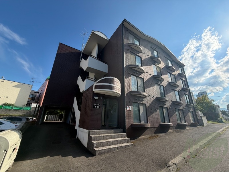 建物外観　札幌市西区琴似４条「パラシオン琴似」