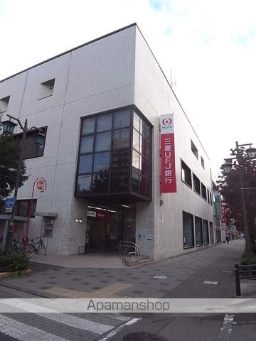 銀行　（株）三菱ＵＦＪ銀行／堀田支店（銀行）まで1626m
